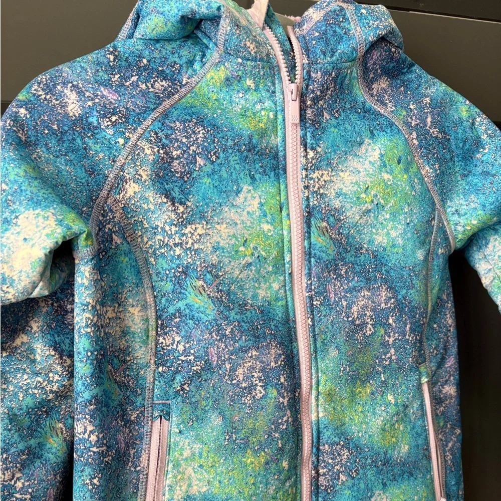 Target All in Motion Kids Fleece Lined Jacket Blue and Green Splash